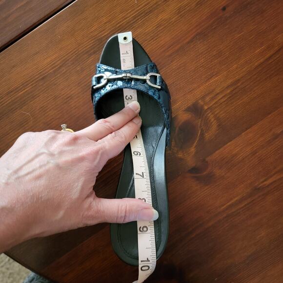 Vintage Gucci Horsebit GG Logo Blue Black Leather Slip-On Mule Heels 37.5 / 7.5 - Picture 12 of 13